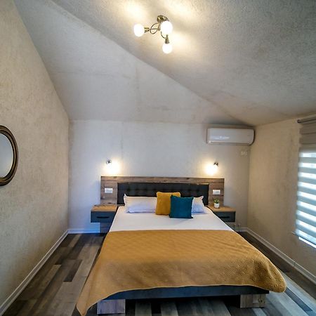 Hotel Casa Adiman Vama Veche Exteriér fotografie