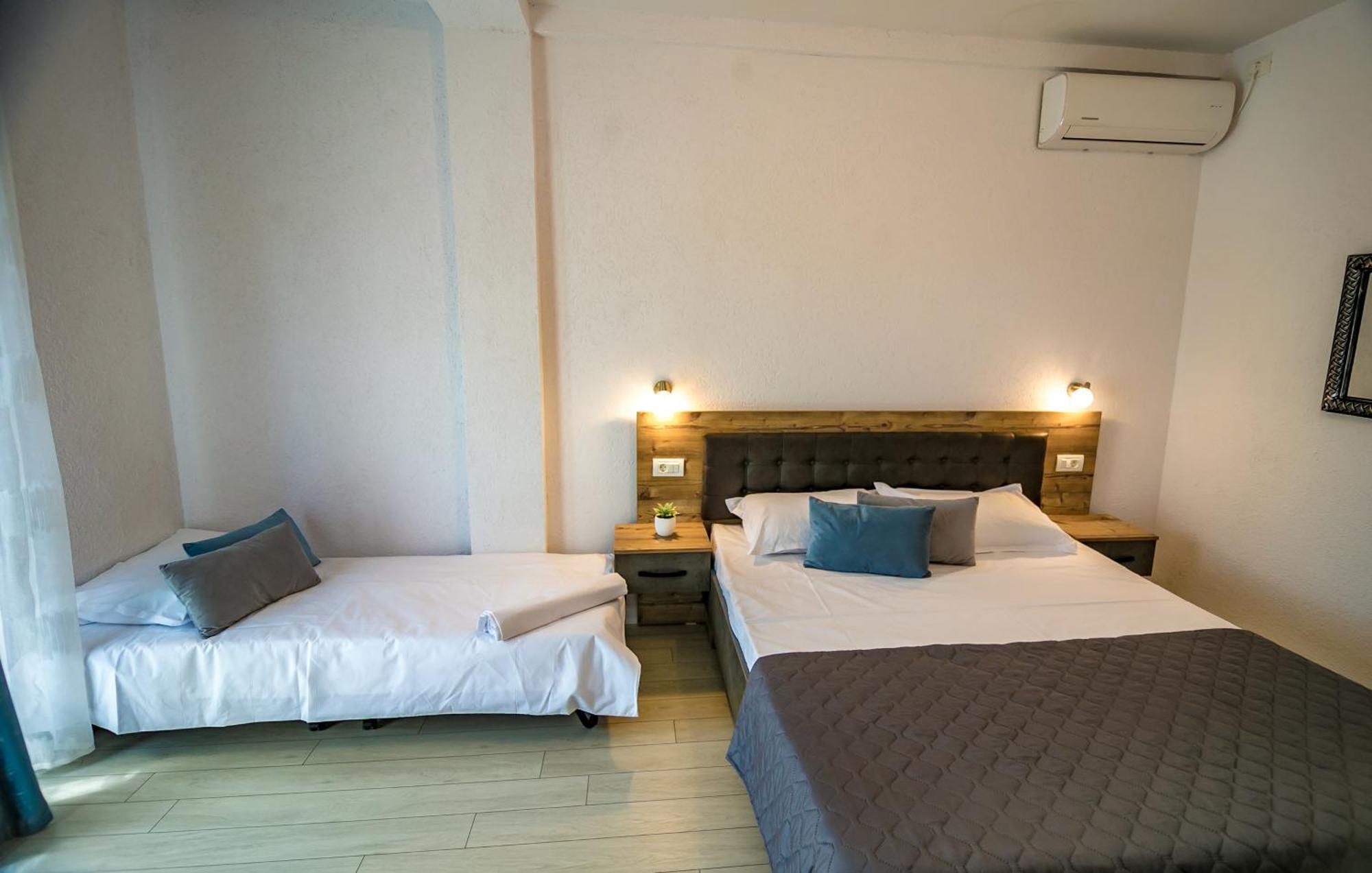Hotel Casa Adiman Vama Veche Exteriér fotografie