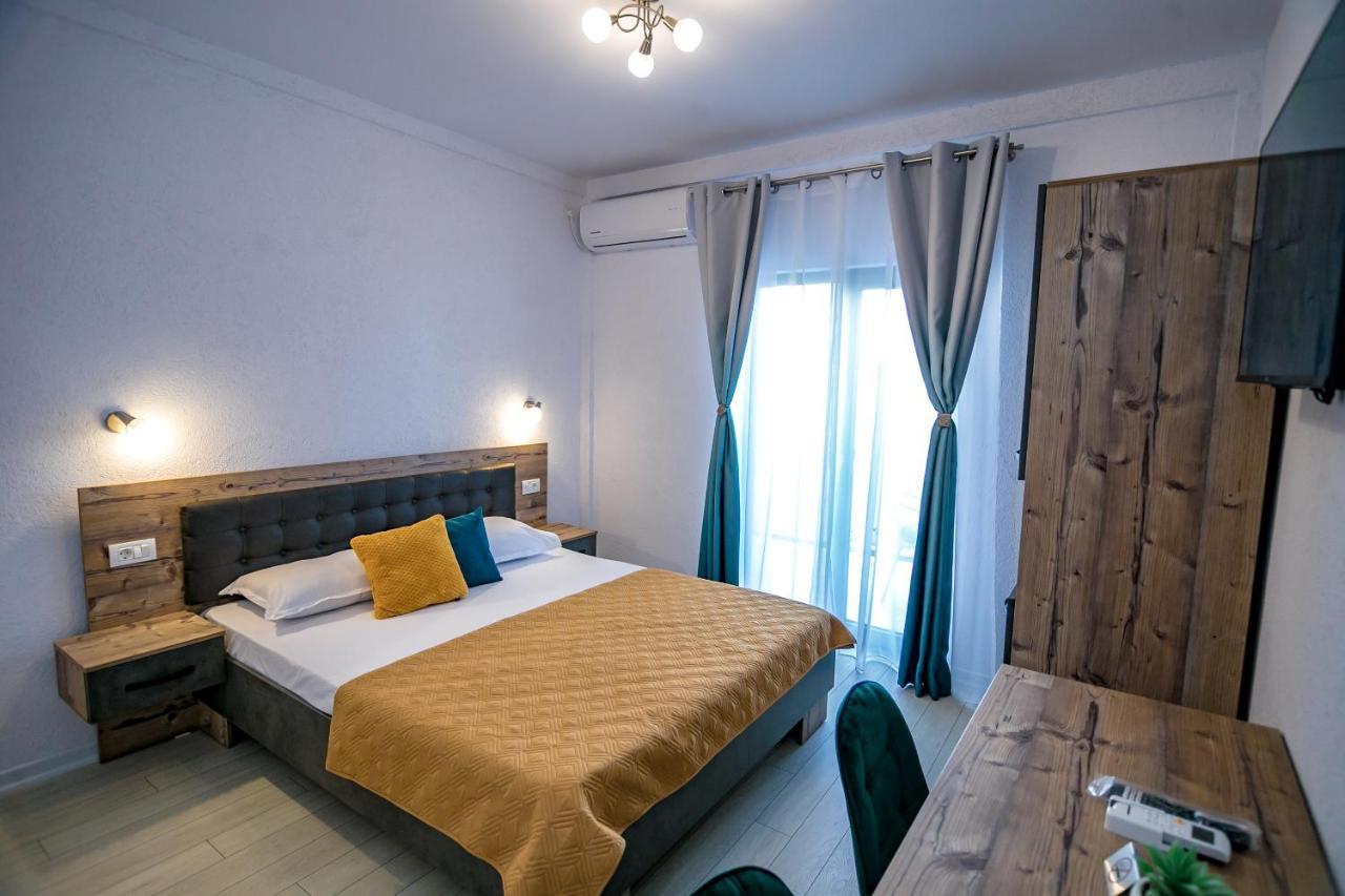 Hotel Casa Adiman Vama Veche Exteriér fotografie