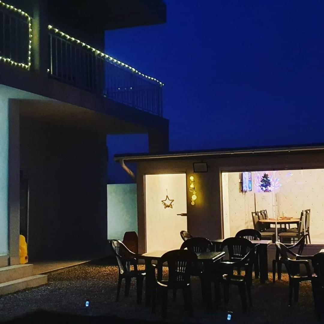 Hotel Casa Adiman Vama Veche Exteriér fotografie